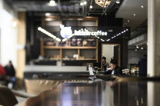 Coffee clash brewing in China: Startup Luckin takes on Starbucks