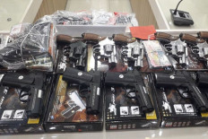 Alleged online gun traders nabbed in Jakarta