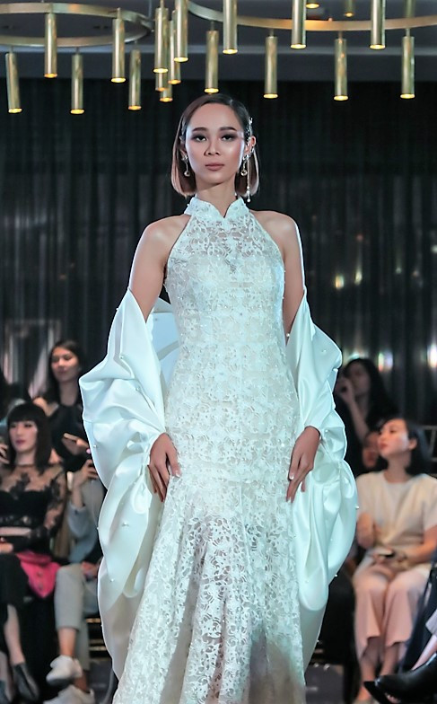 Swish: Bramanta Wijaya's Tresno is the third collection in a trilogy based on themes of romance.