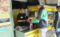 Visa invests in Go-Jek to push digital payments in Southeast Asia