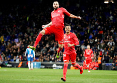  Benzema saves Real Madrid blushes with late Huesca winner 