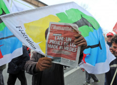 French communist daily fights bankruptcy