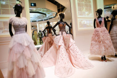 Dior gowns that made headlines star in London exhibition