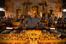 Ex-envoy's message to diplomats: More beaches, less gamelan