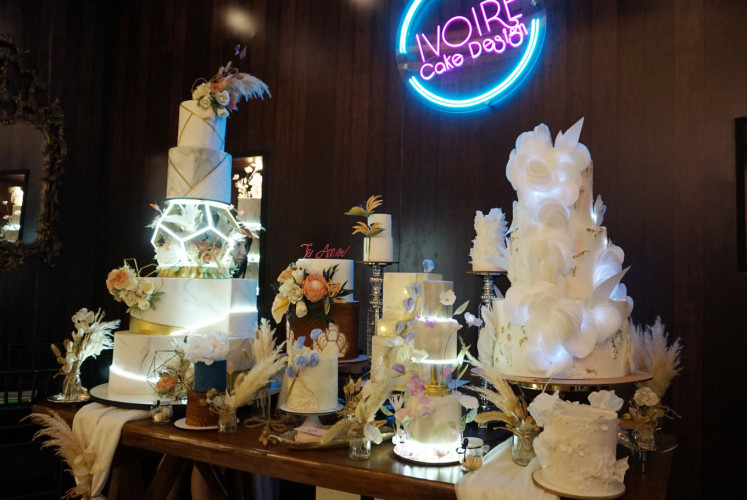 The booth of Ivoire Cake Design as one of the wedding cake vendors at Bridestory Fair 2019 on Friday, Feb. 1, 2019 at Sheraton Grand Jakarta Gandaria City Hotel in South Jakarta. 