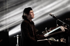 Ahmad Dhani&rsquo;s sons weep at Dewa19 Reunion concert