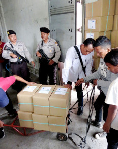 Activists challenge 'don’t-vote' calls with free heavy metal concert