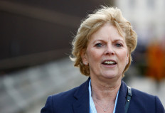 Three MPs quit UK governing party over Brexit