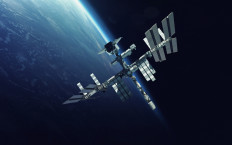 ISS moves to avoid space debris