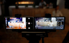 Sony revitalizes smartphone franchise with movie-style screens