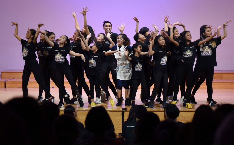 I've got it: Sixteen participants of the Indonesia for Broadway training program won tickets to New York, where they will get further training from musical theater specialists  in July. 