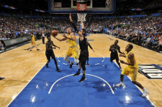 Magic snap 11-game losing streak to defending champ Warriors