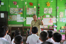 Jungle school: Making a change in classrooms