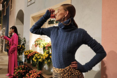 Teeny tiny handbag becomes a fashion sensation