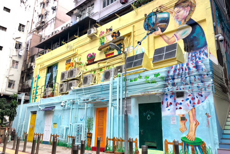 ArtLane in Sai Ying Pun mesmerizes visitors with urban art. 