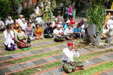 Plan to construct Hindu temple in Bekasi met with protest
