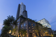 Alila Solo brings back 'good old days' during Earth Hour 