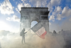Arc de Triomphe to be 'fully restored' for VE Day