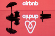 Airbnb to offer housing to 100,000 crisis responders