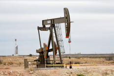 Coronavirus speeds up big oil's shift to green  