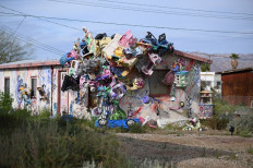 Offbeat art fest puts abandoned California town back on map