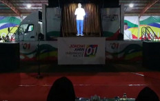 Jokowi taps 'hologram campaigning' ahead of polls