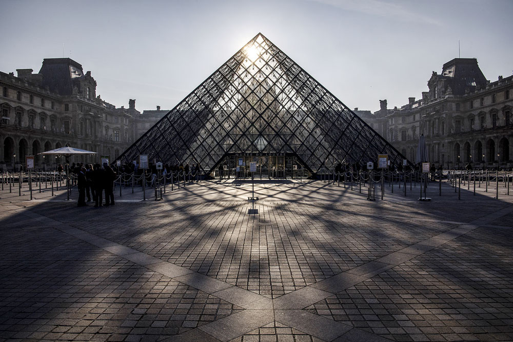 From Outrage To Icon Paris Marks 30 Years Of Louvre S Pyramid Art Culture The Jakarta Post