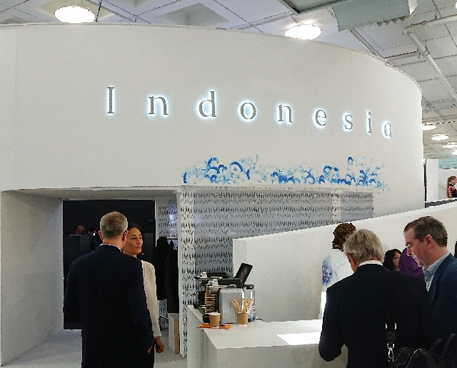 National pride: People gather around Indonesia’s national pavilion at the London Book Fair, where Indonesia was selected as the 