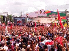 Jokowi attempts to keep his thunder in Banyumas after Prabowo's visit