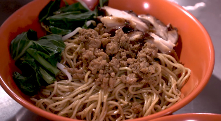 Jakpost guide to Tirta Lie’s favorite halal bakmi places