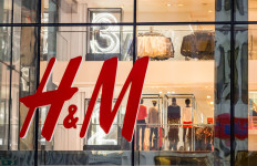 Fashion backwards? H&M to trial sales of vintage garments