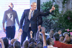 Israeli Arab parties back Gantz for PM in break with precedent