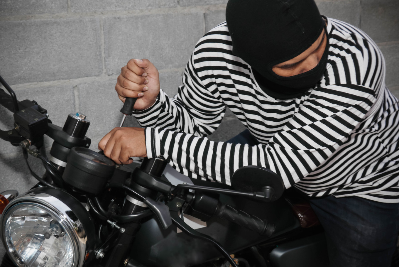 Police arrest two alleged masterminds of motorcycle theft group - City -  The Jakarta Post