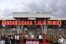 Jokowi scouts sites as Indonesia capital move gathers pace