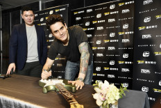 John Mayer donates four guitars for Hong Kong’s youth music programs