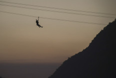 Canadian tourist dies in Thai zipline accident
