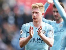 Kevin De Bruyne praises his fellow team members following a win against Chelsea on Jan. 3, 2020.