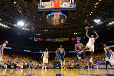 Williams, Clippers keep Warriors waiting with upset win