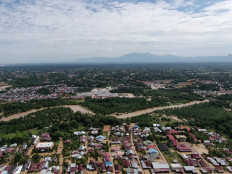 Ten die, 12,000 others displaced amid Bengkulu floods, landslides
