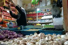 Imported garlic dominates markets as Ramadan approaches