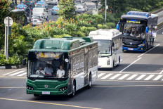 Jakarta's electric buses face regulation hurdles 