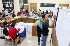 Video of people on rampage at KPU office goes viral