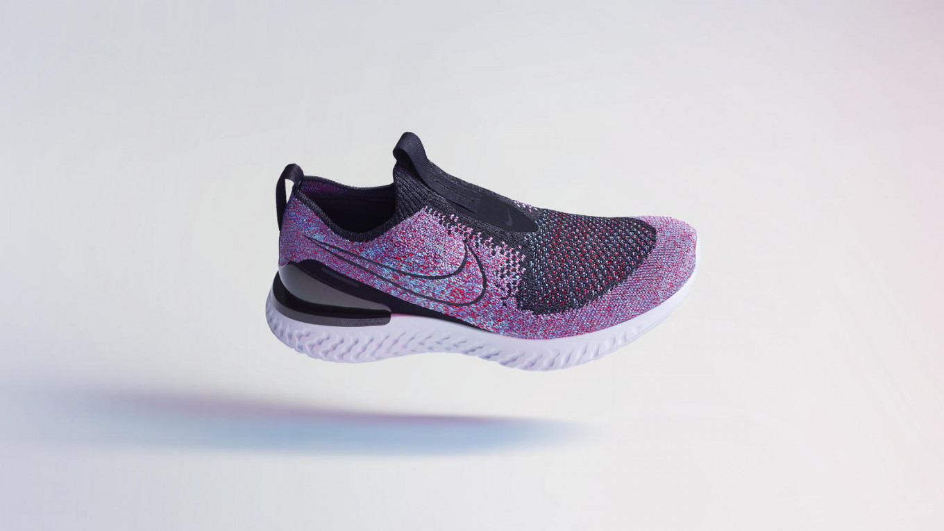 nike laceless running shoes
