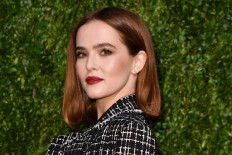 Zoey Deutch and Glen Powell to return in Netflix rom-com