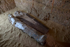 Egypt uncovers Old Kingdom cemetery