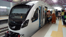 Passengers welcome to eat, drink on LRT Palembang for iftar 
