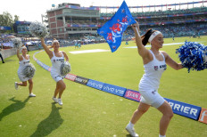 Cheerleaders challenge India's strictly cricket tradition