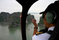 Ha Long heli: Vietnam launches chopper rides in famous bay