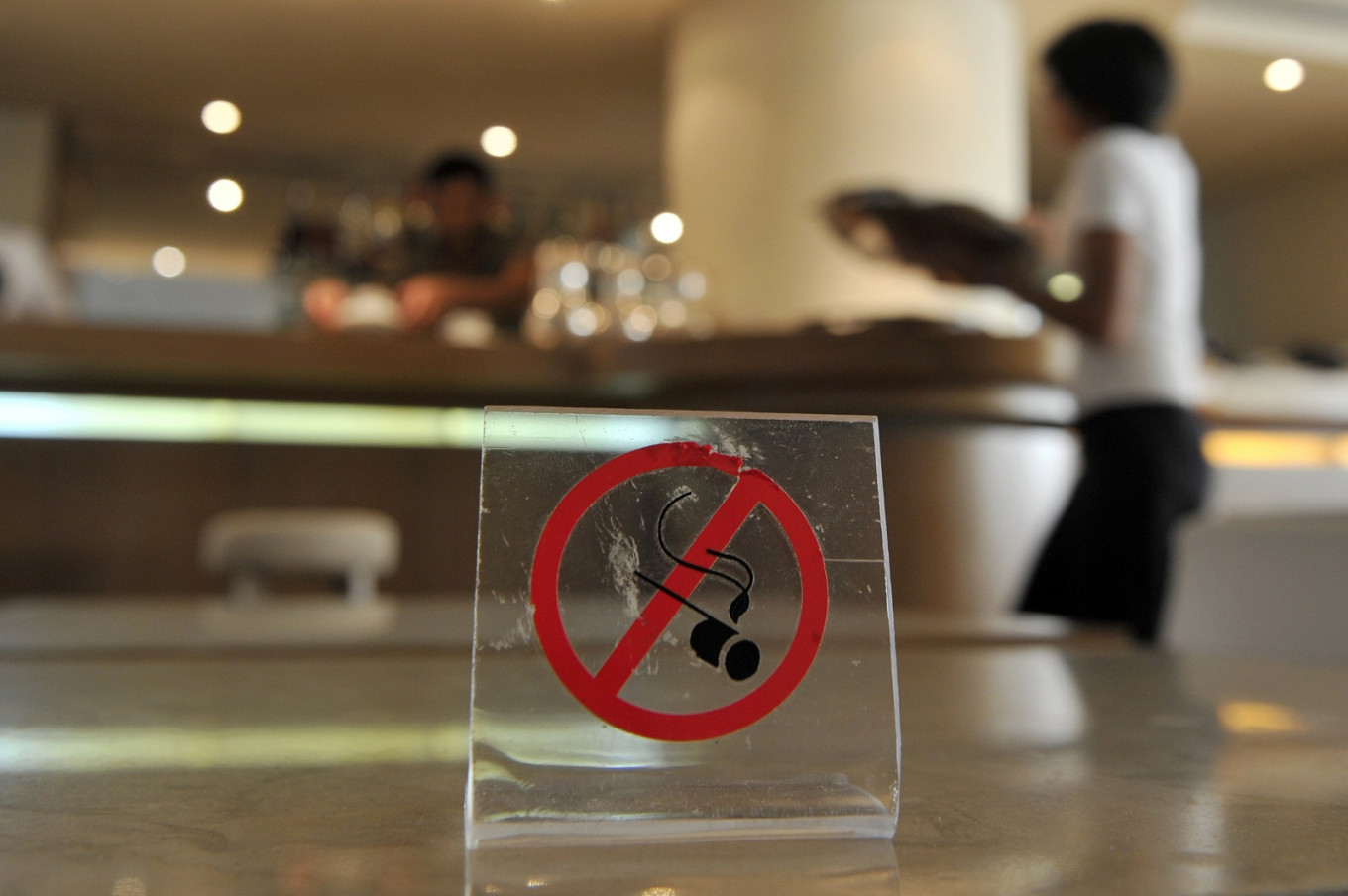 In Greece, smoking is alive and kicking despite bans - Health - The Jakarta  Post