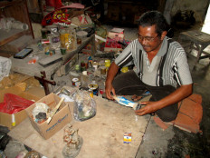 Sculpting faith: One craftman’s dedication to religious diversity	